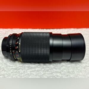Vintage Sigma Promaster MC Auto Zoom camera lens80-205mm f/3.8